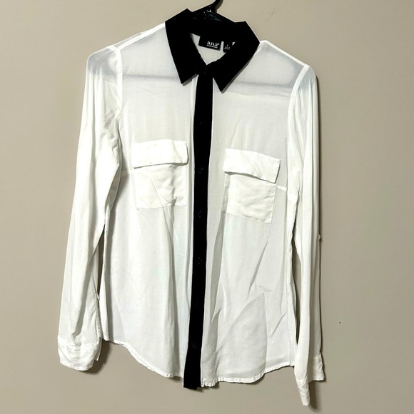 Women’s Button Up Blouse - Picture 1 of 3